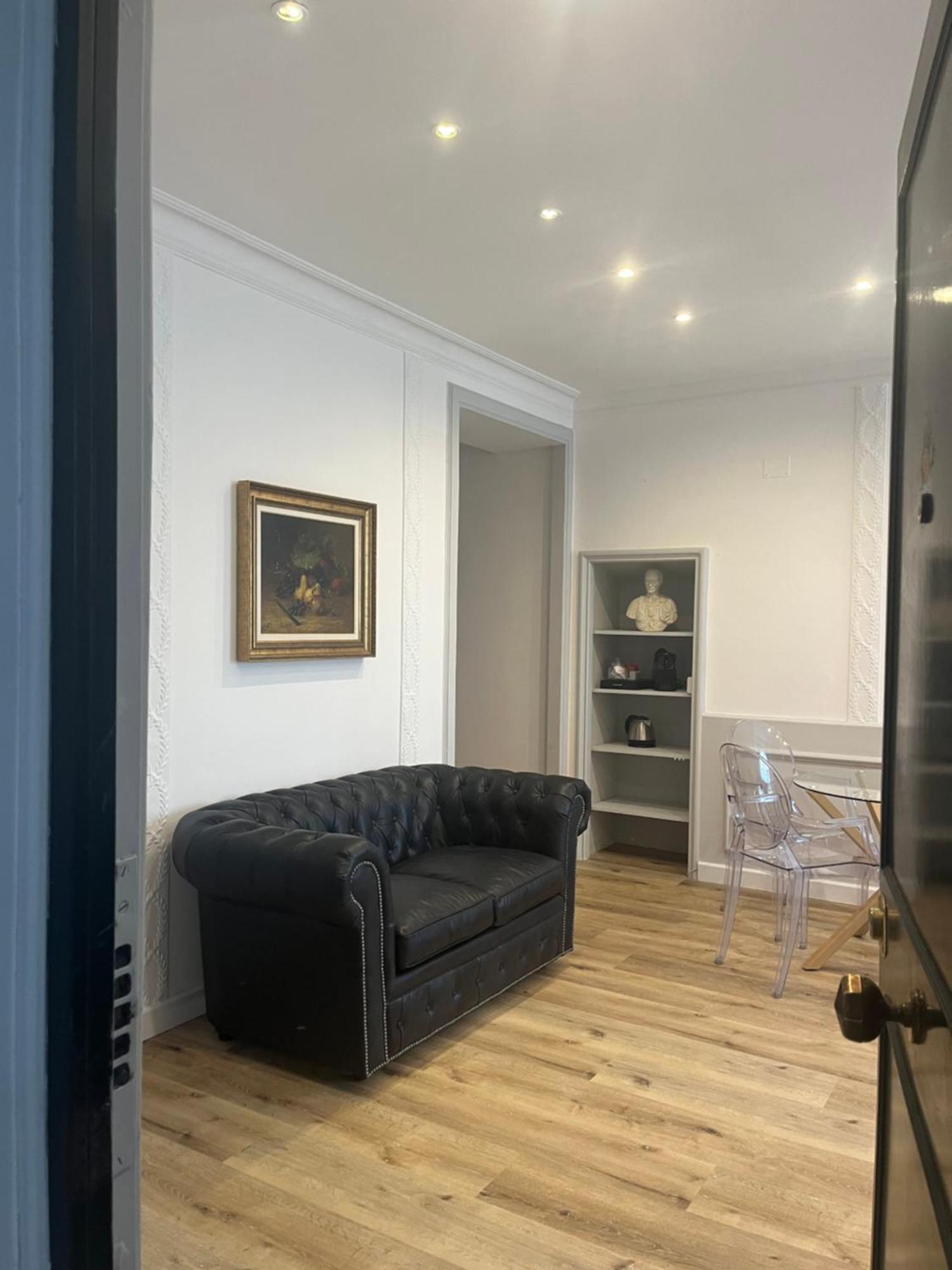 Crispi 30 Stylish Apartment Rome Extérieur photo